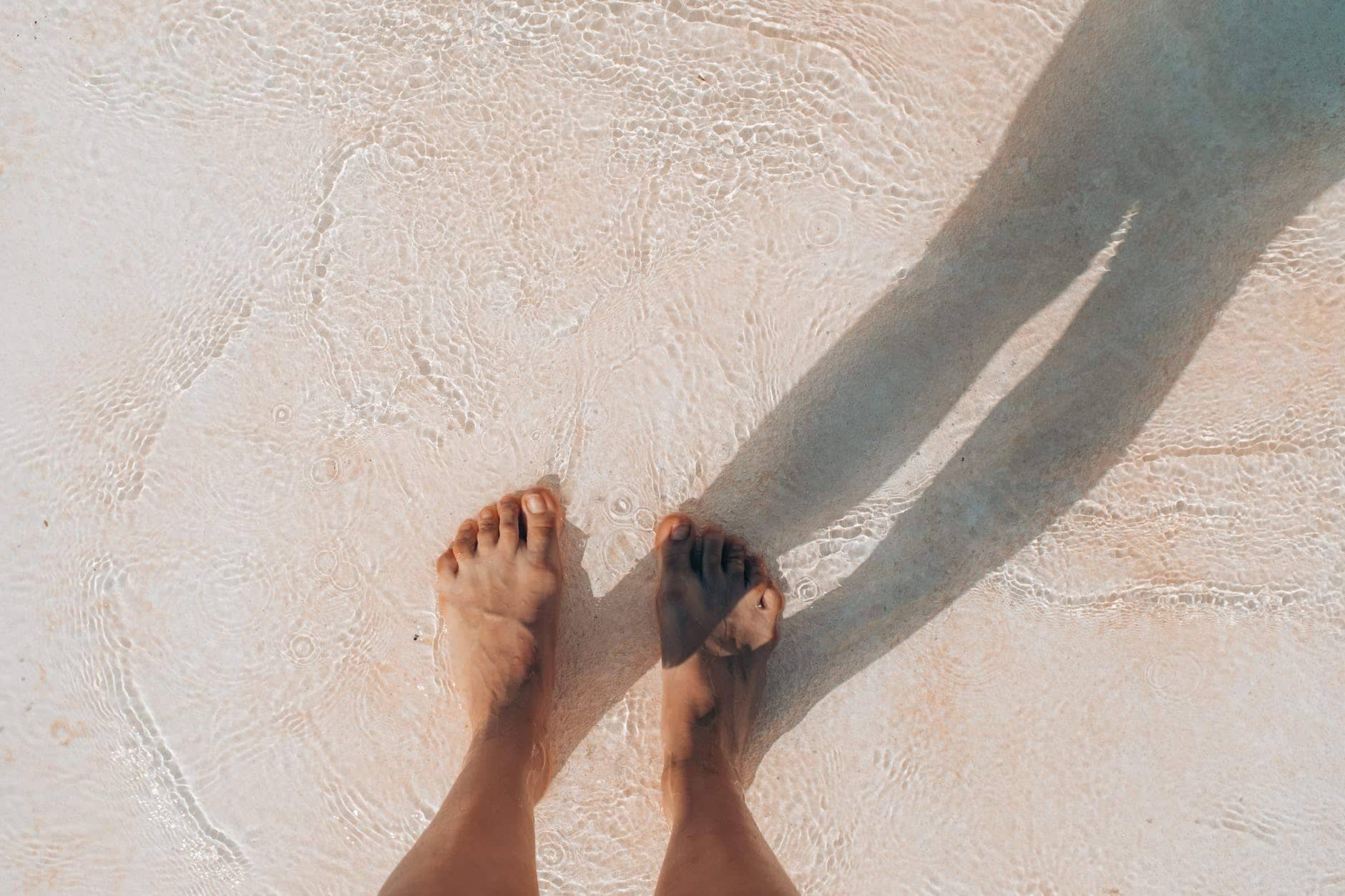 get off on the wrong foot